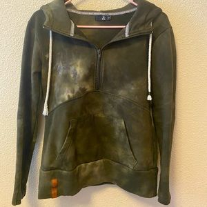 Women’s Ampersand hoodie; size small